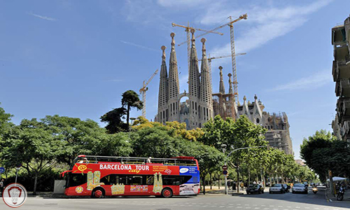 شهر بارسلونا بعد از مادرید پرجمعیت ترین شهر اسپانیاست که معماری های خاص آن شهرت جهانی دارد.